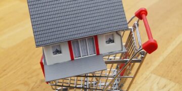 Mortgage Rates Dip: What This Means for Homebuyers in 2023