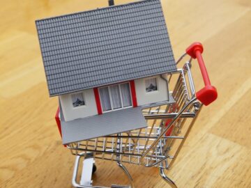 Mortgage Rates Dip: What This Means for Homebuyers in 2023