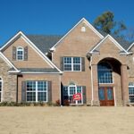 Record Low Mortgage Rates: Time to Refinance? Experts Weigh In!