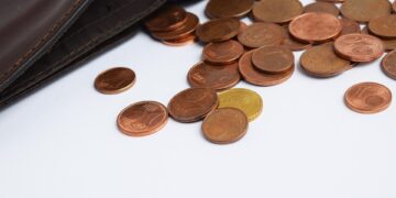 Experts Warn: Rising Interest Rates Could Impact Your Loan Choices in 2023